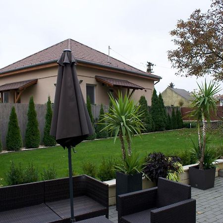 Gerti Apartman 2 นีเรกฮาซา ภายนอก รูปภาพ